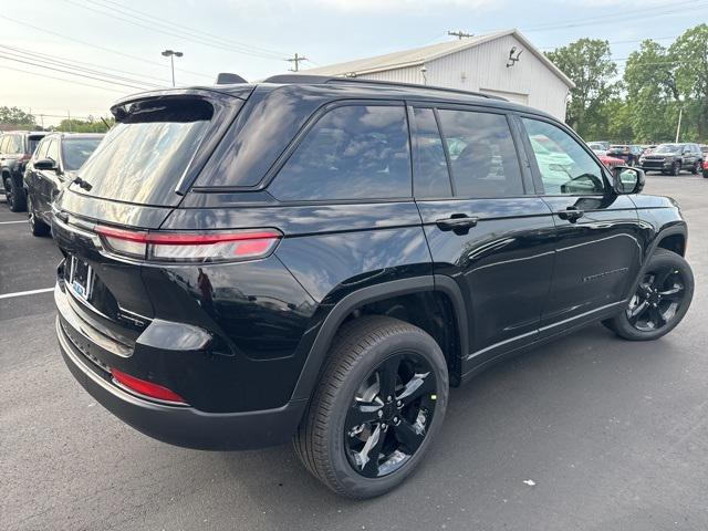 new 2025 Jeep Grand Cherokee car, priced at $49,142