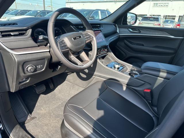 new 2025 Jeep Grand Cherokee car, priced at $46,981