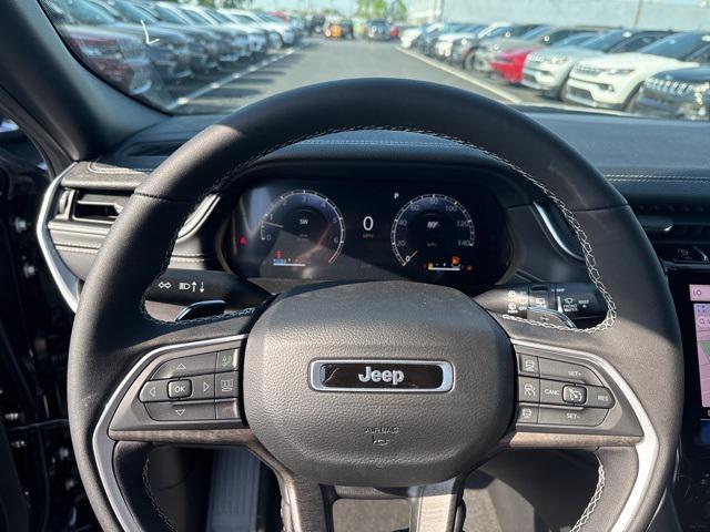 new 2025 Jeep Grand Cherokee car, priced at $46,981