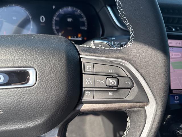 new 2025 Jeep Grand Cherokee car, priced at $46,981