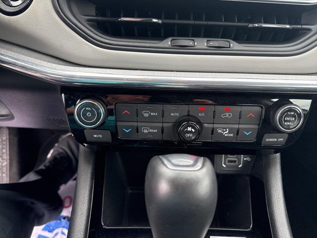 used 2022 Jeep Compass car, priced at $23,995