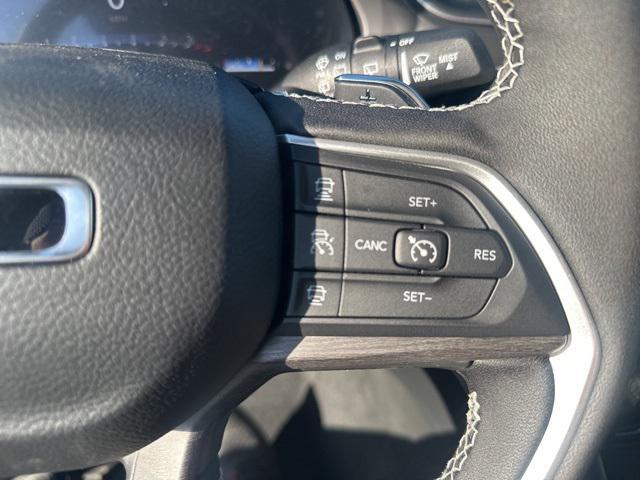 new 2025 Jeep Grand Cherokee car, priced at $41,639