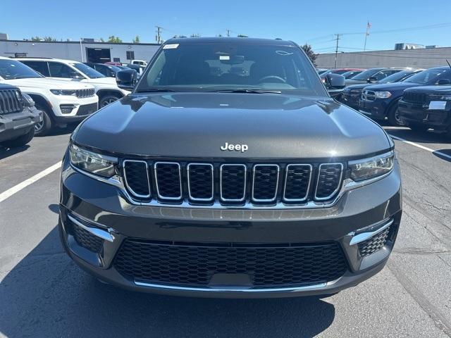 new 2024 Jeep Grand Cherokee car, priced at $41,756