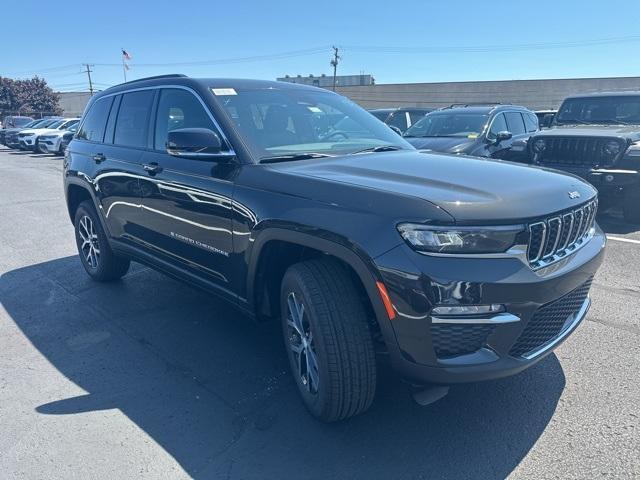 new 2024 Jeep Grand Cherokee car, priced at $41,756