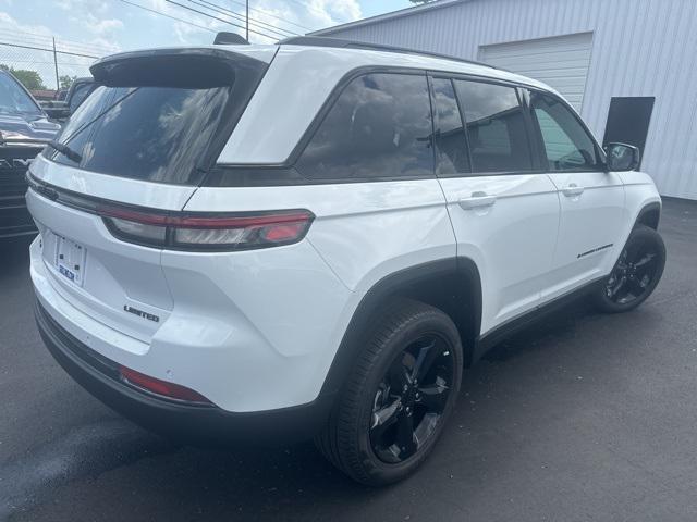 new 2024 Jeep Grand Cherokee car, priced at $42,495