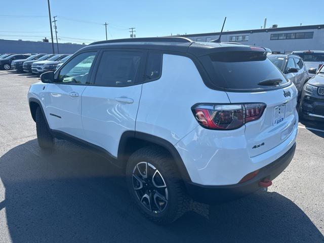 new 2024 Jeep Compass car, priced at $35,065