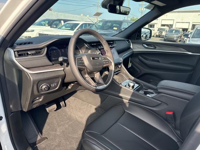 new 2025 Jeep Grand Cherokee car, priced at $42,441