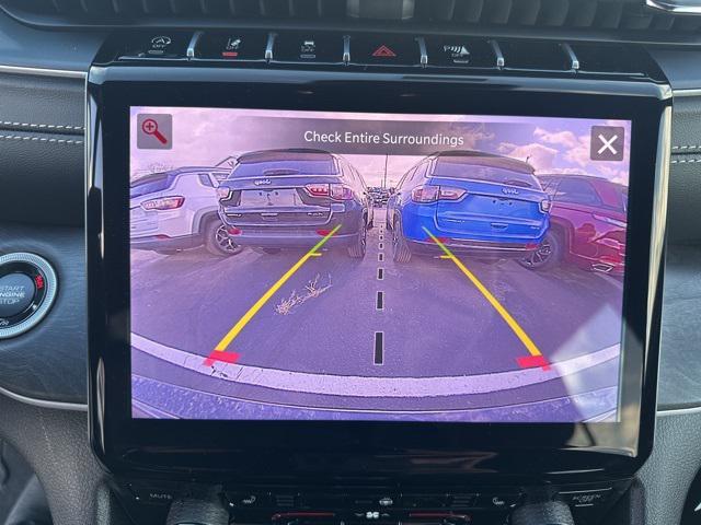 new 2025 Jeep Grand Cherokee car, priced at $44,389