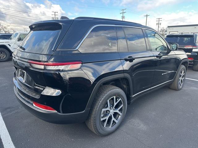 new 2025 Jeep Grand Cherokee car, priced at $44,389