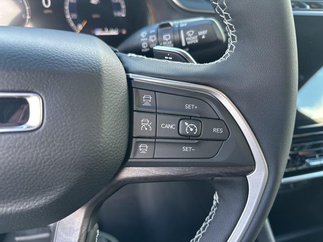 new 2025 Jeep Grand Cherokee car, priced at $44,389