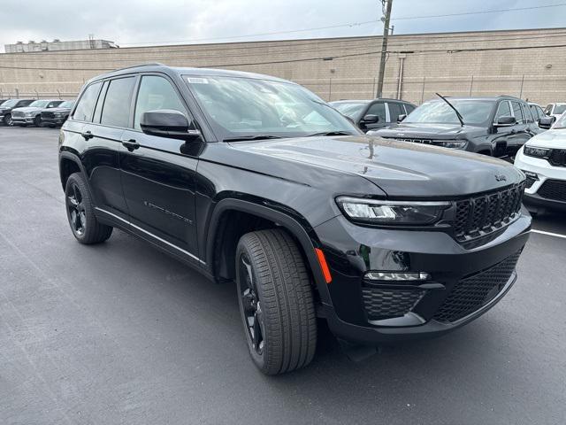 new 2025 Jeep Grand Cherokee car, priced at $49,142
