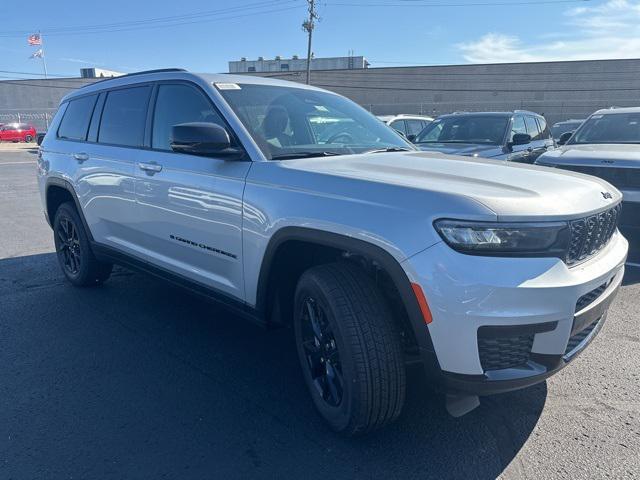 new 2024 Jeep Grand Cherokee L car, priced at $46,030