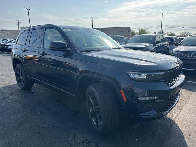 new 2024 Jeep Grand Cherokee car, priced at $44,099