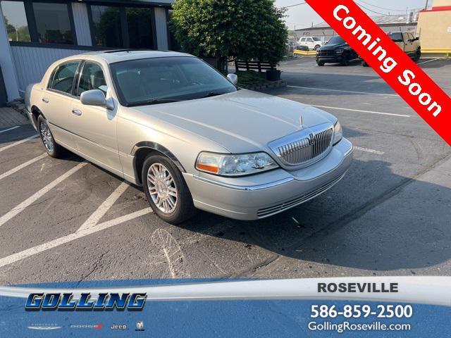 used 2007 Lincoln Town Car car, priced at $6,995