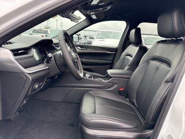new 2025 Jeep Grand Cherokee L car, priced at $45,999