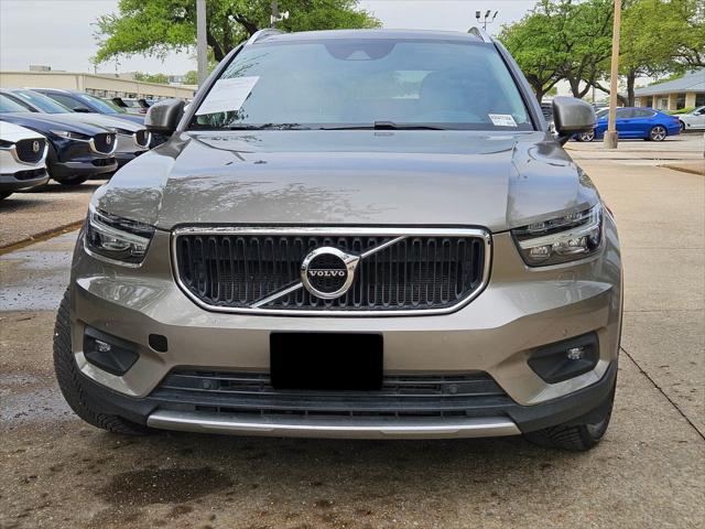 used 2022 Volvo XC40 car, priced at $17,500