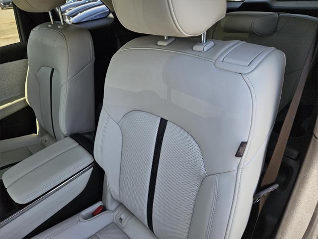 new 2025 Mazda CX-90 car, priced at $58,138