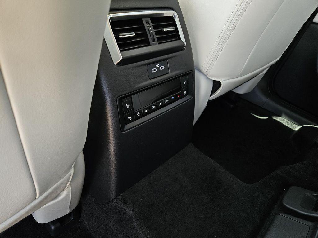 new 2025 Mazda CX-90 car, priced at $58,138