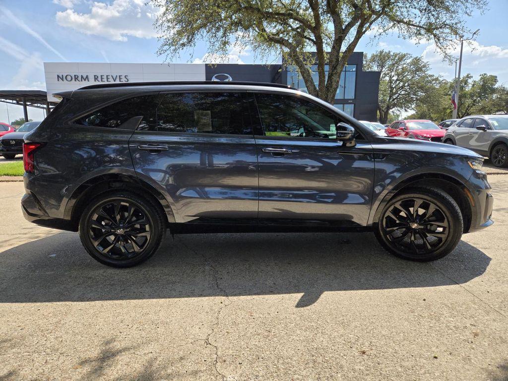 used 2021 Kia Sorento car, priced at $22,290