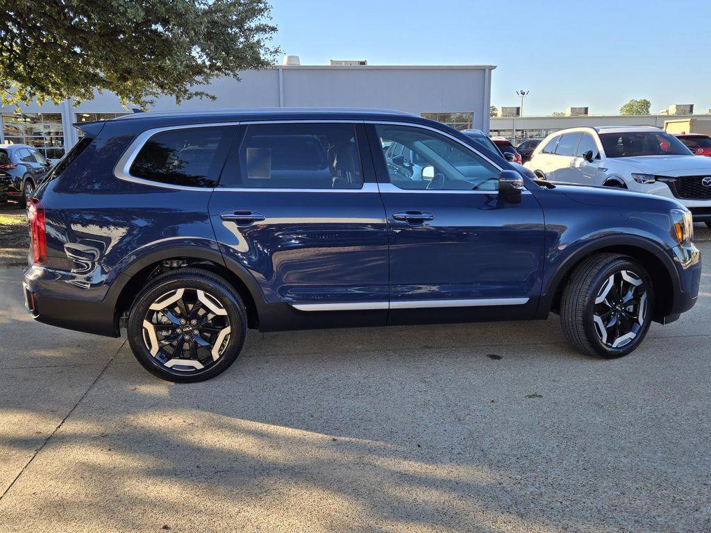 used 2025 Kia Telluride car, priced at $36,500