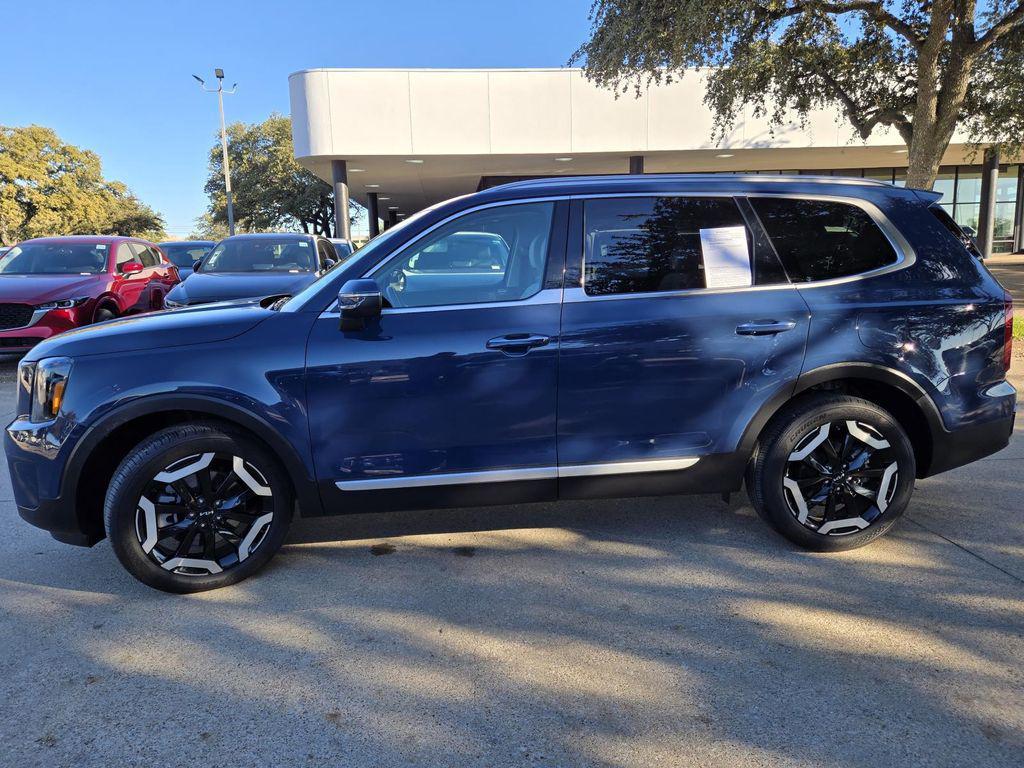 used 2025 Kia Telluride car, priced at $36,500