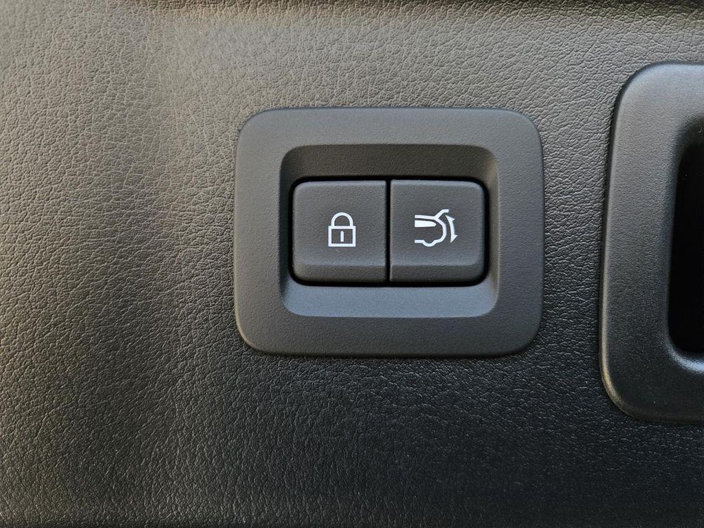 new 2025 Mazda CX-90 car, priced at $39,244