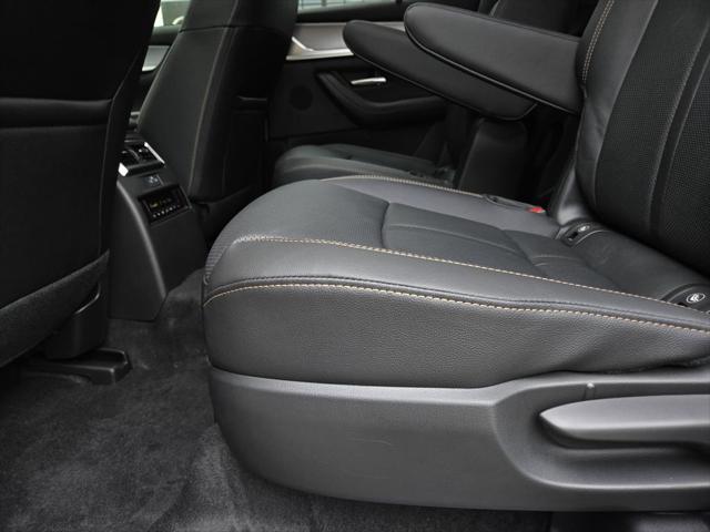new 2025 Mazda CX-90 car, priced at $48,194