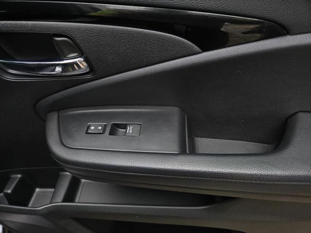 used 2020 Honda Pilot car, priced at $31,000
