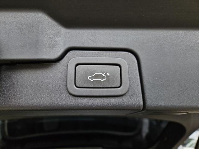 used 2015 Land Rover Range Rover Evoque car, priced at $11,250