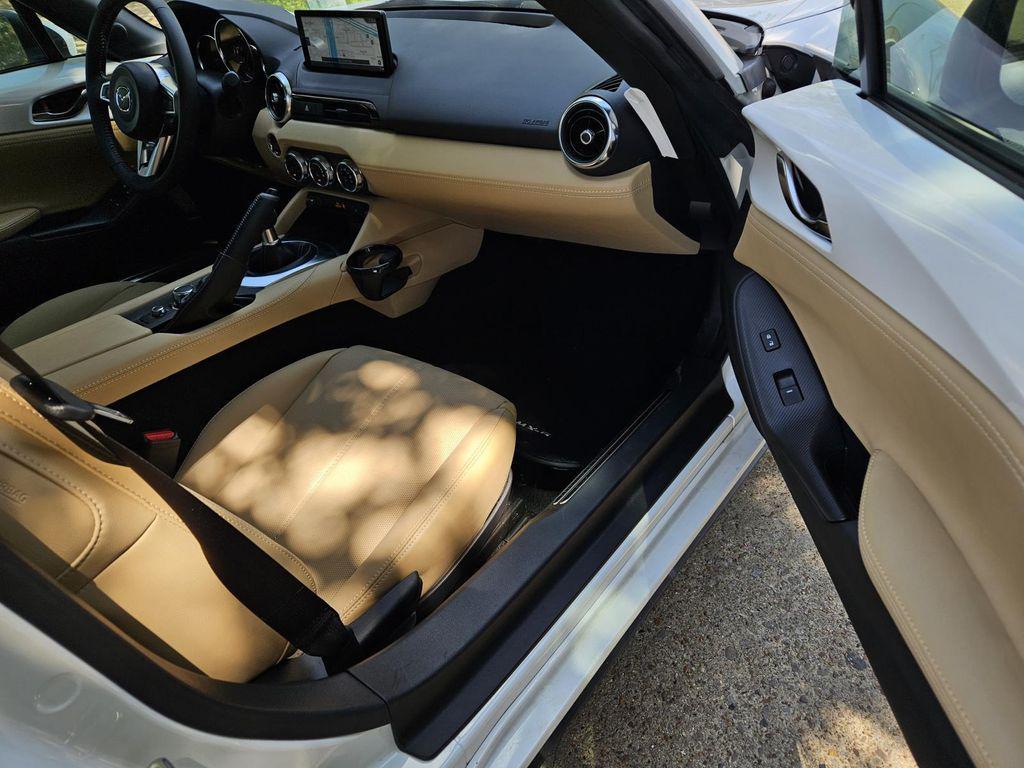 new 2025 Mazda MX-5 Miata RF car, priced at $39,064