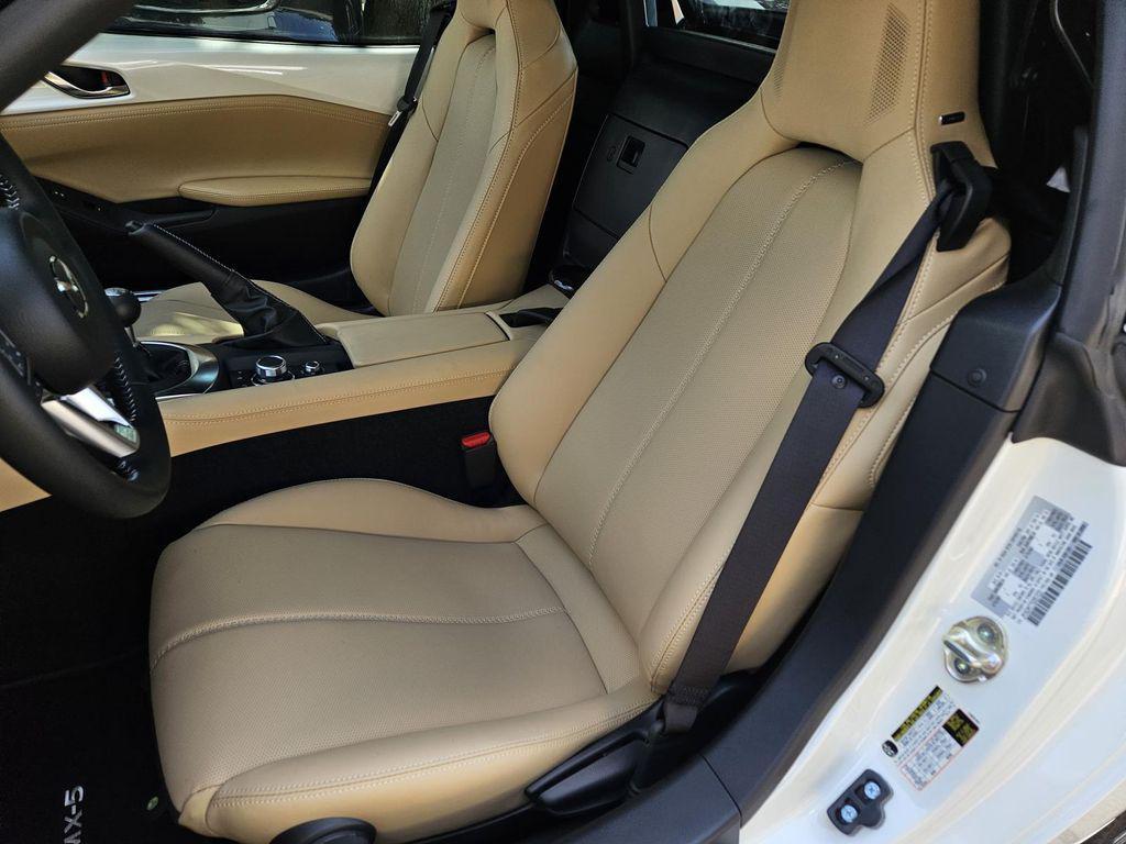 new 2025 Mazda MX-5 Miata RF car, priced at $39,064