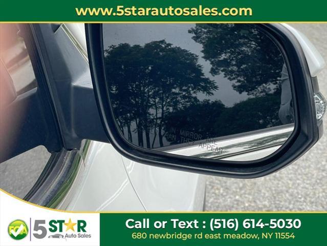 used 2019 Toyota Highlander car, priced at $19,650