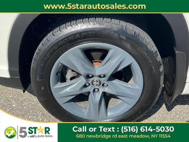 used 2019 Toyota Highlander car, priced at $23,900