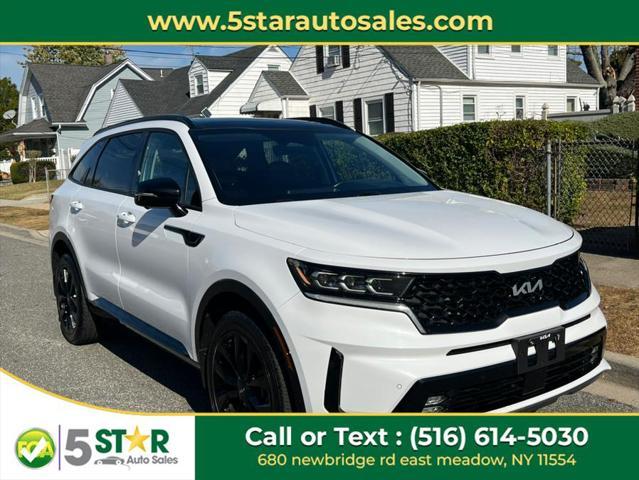 used 2022 Kia Sorento car, priced at $24,900