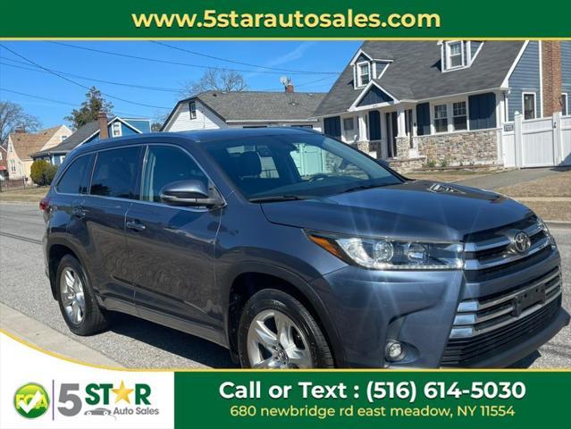 used 2019 Toyota Highlander car, priced at $28,400