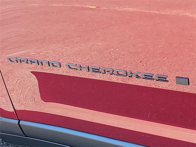 new 2024 Jeep Grand Cherokee car, priced at $50,910