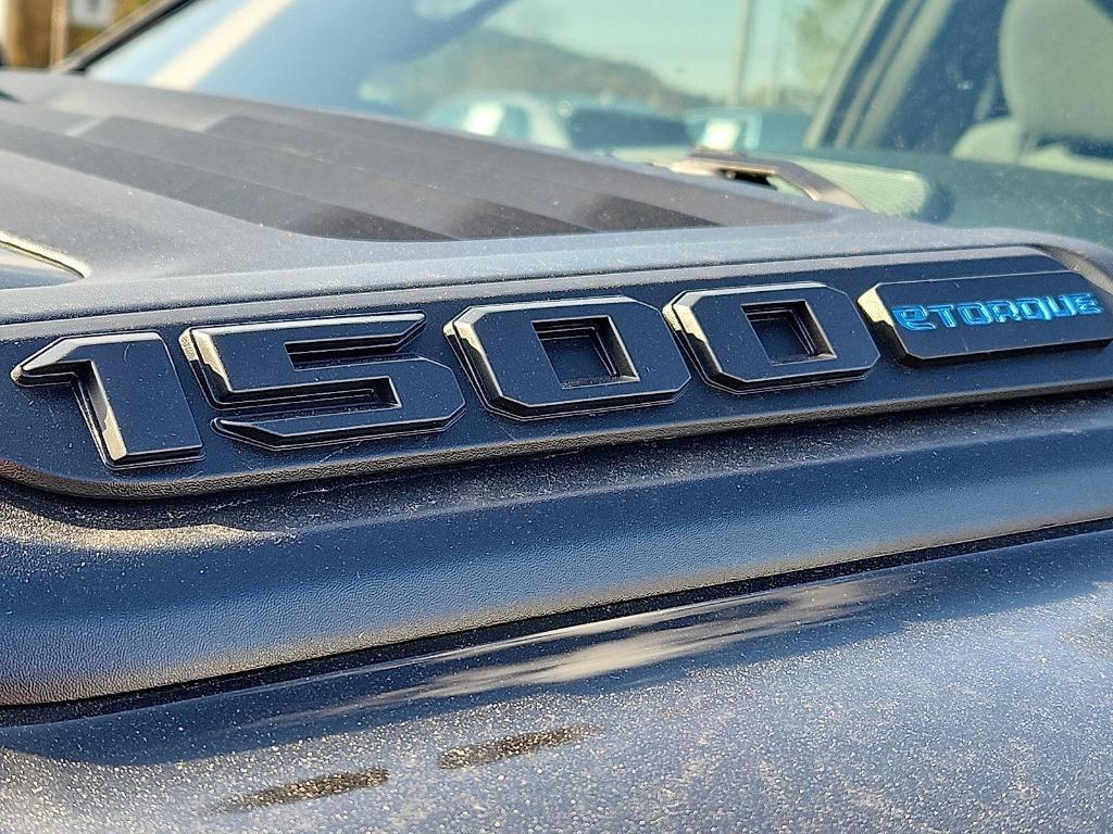 new 2025 Ram 1500 car, priced at $44,380