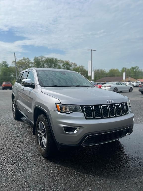 used 2018 Jeep Grand Cherokee car, priced at $14,995