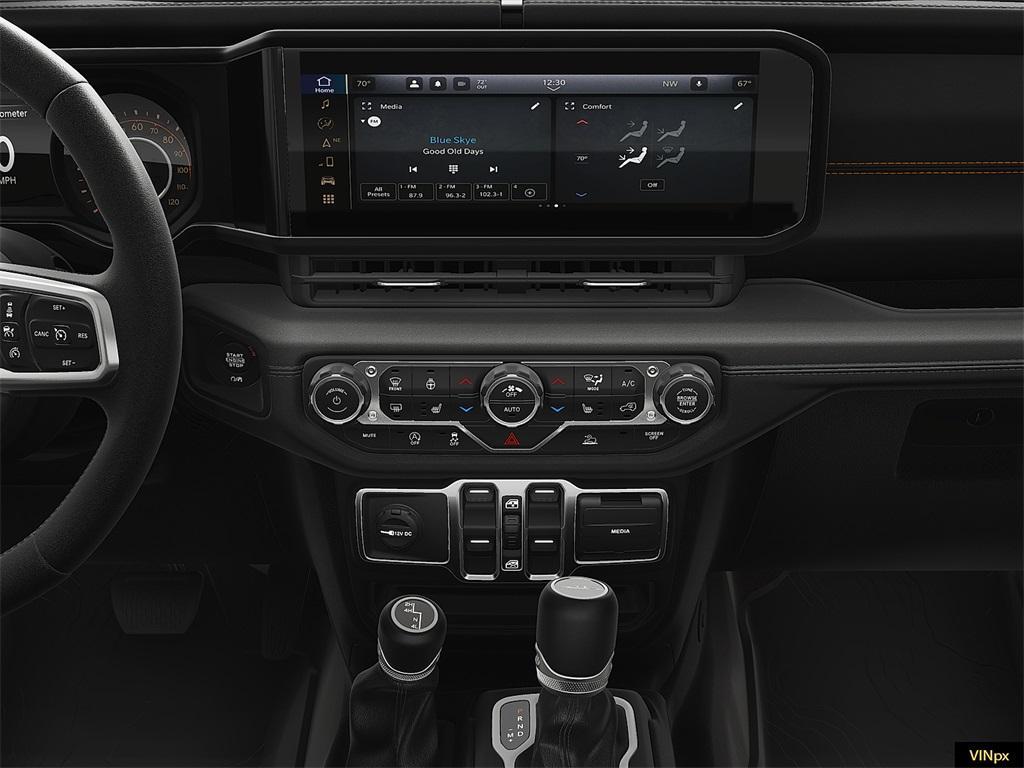 new 2025 Jeep Gladiator car, priced at $45,287