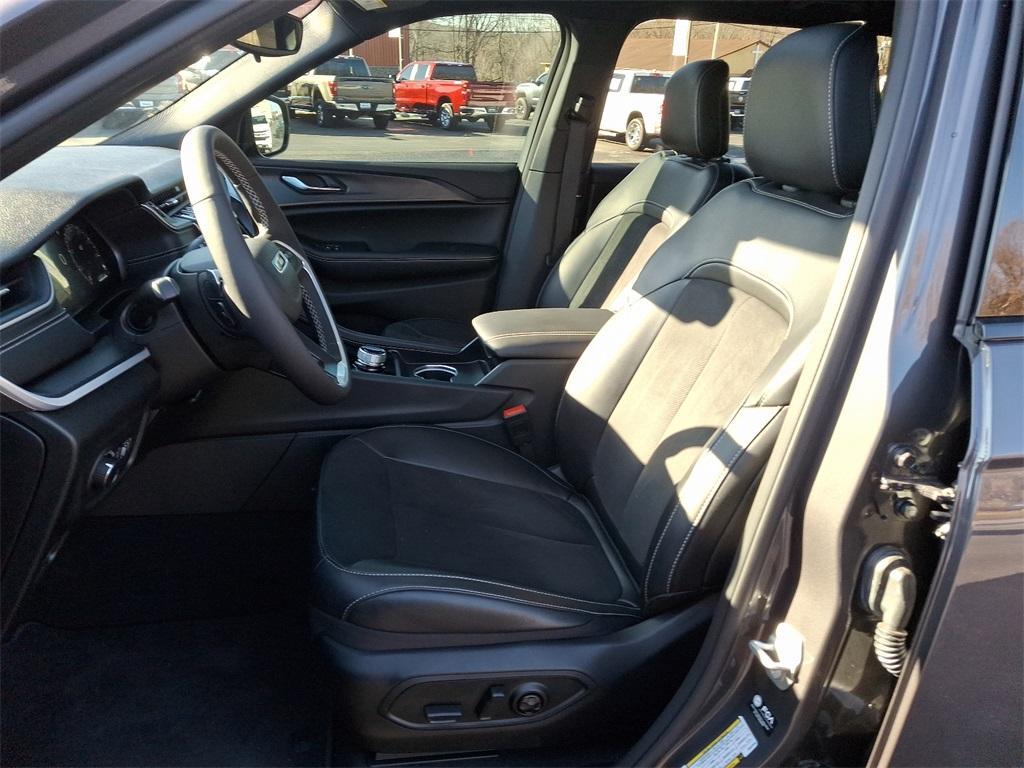used 2024 Jeep Grand Cherokee L car, priced at $42,729