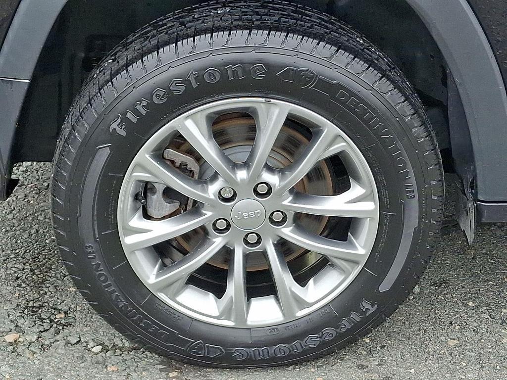 used 2022 Jeep Cherokee car, priced at $24,295