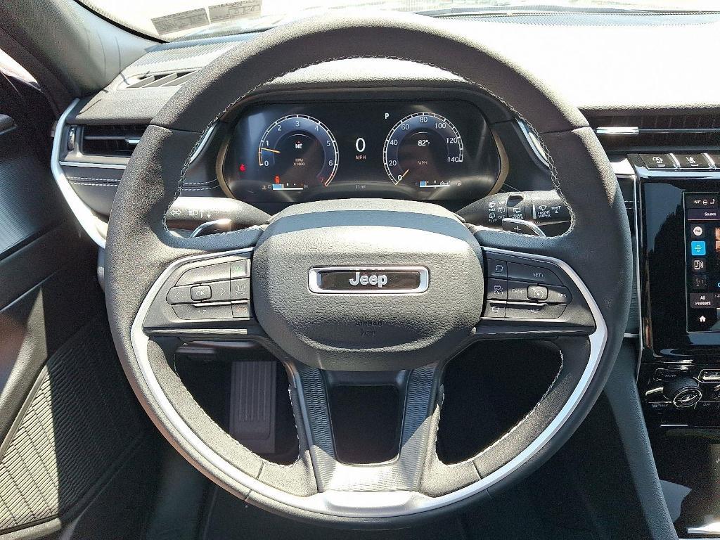new 2025 Jeep Grand Cherokee L car, priced at $40,018