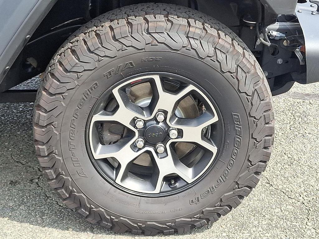 used 2021 Jeep Wrangler Unlimited car, priced at $35,522