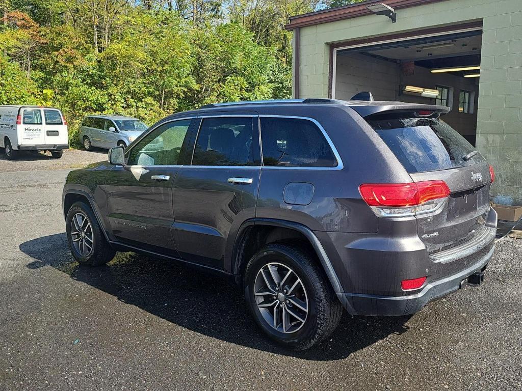 used 2017 Jeep Grand Cherokee car, priced at $15,995