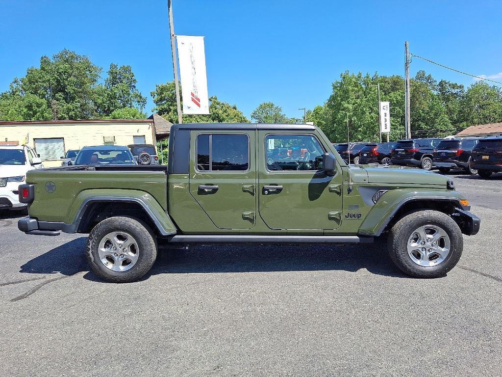 used 2021 Jeep Gladiator car, priced at $31,399