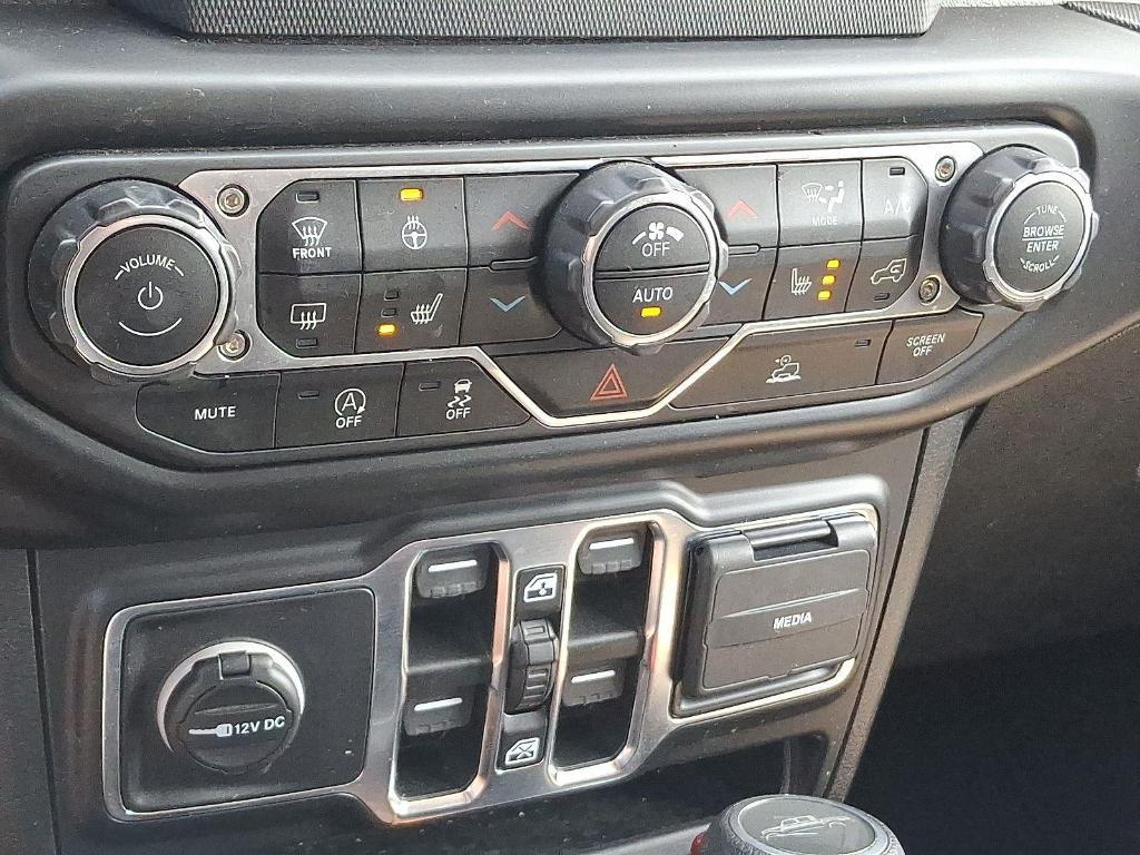 used 2021 Jeep Gladiator car, priced at $31,399