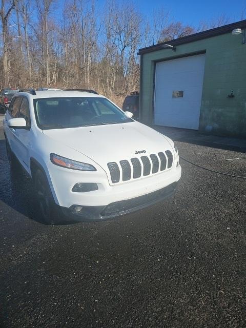 used 2015 Jeep Cherokee car, priced at $8,995