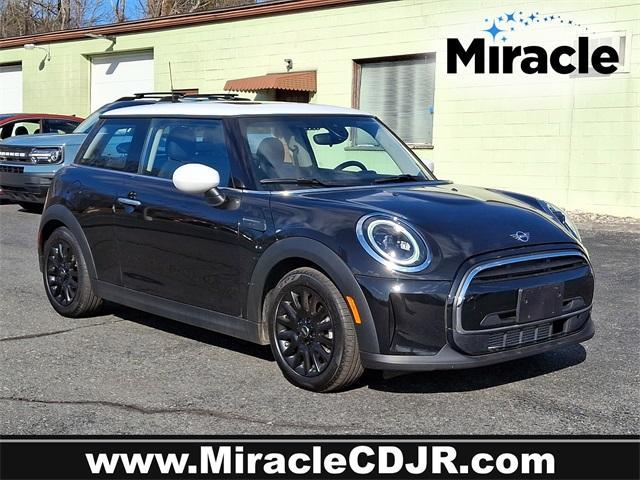 used 2022 MINI Hardtop car, priced at $21,995