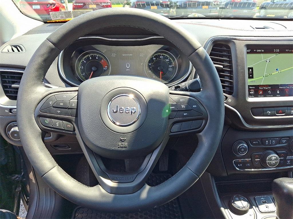 used 2022 Jeep Cherokee car, priced at $24,995