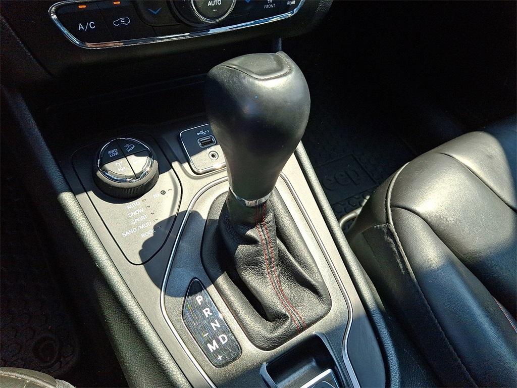 used 2022 Jeep Cherokee car, priced at $24,995